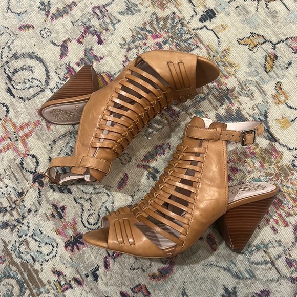 Vince Camuto Eliana Bootie in Tan Size 10 - Picture 2 of 7